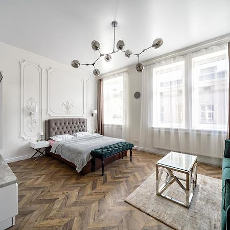 Green Apartment リヴィウ エクステリア 写真