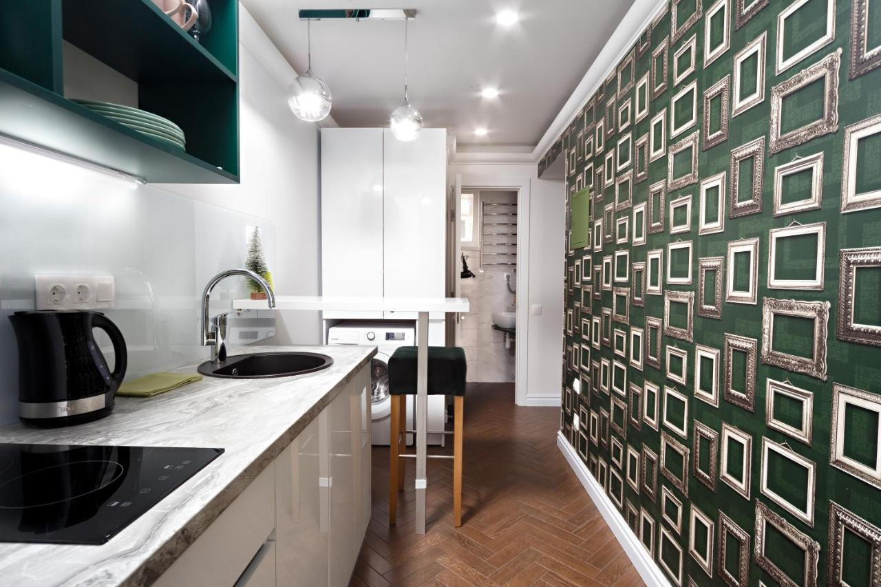 Green Apartment リヴィウ エクステリア 写真