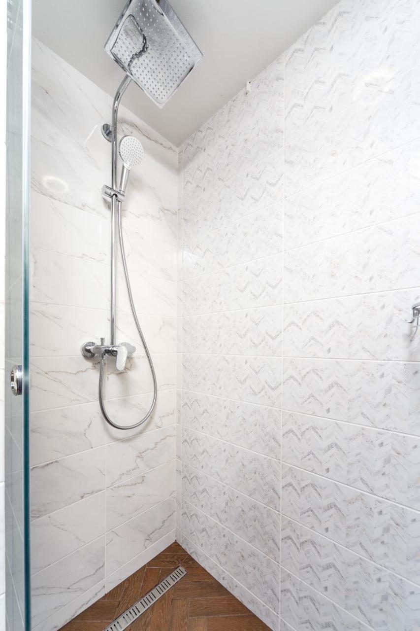 Green Apartment リヴィウ エクステリア 写真